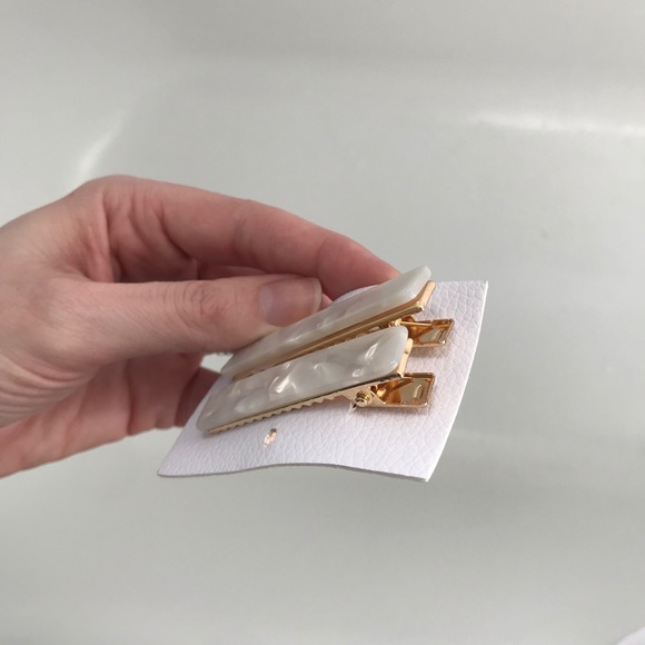 Free People Acrylic Clips-never worn - Picture 2 of 4